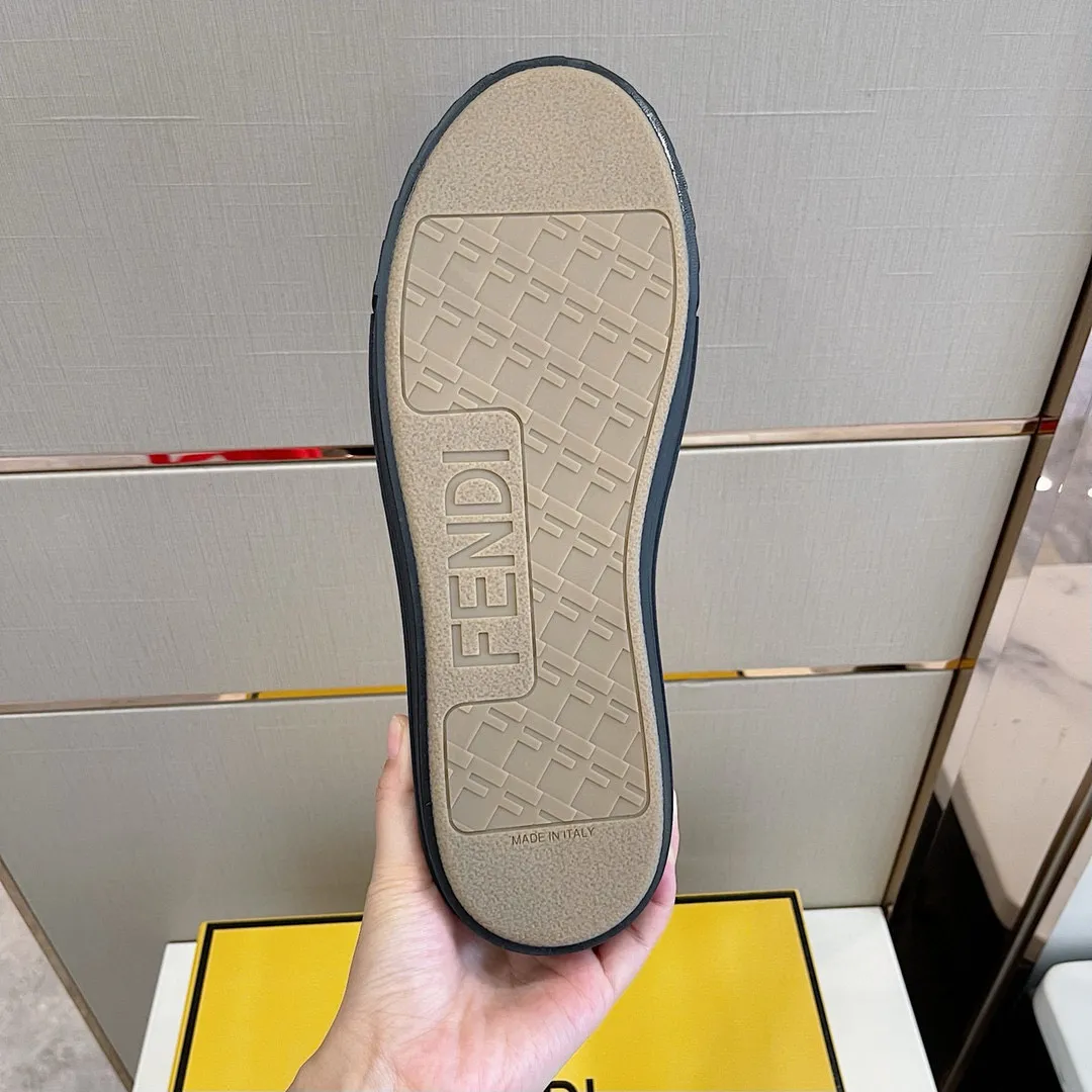 Factory price: 380 new Fendi Fendǐ Domino sneakers with jacquard FF pattern, embossed FF pattern on the toe, canvas upper, T men's men's shoes 💰U customized outsole Size: 38-45, (45 customized)